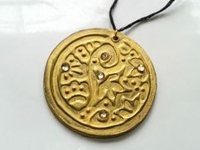 instructables Muhaiminah Faiz Faux Embossed Pendants